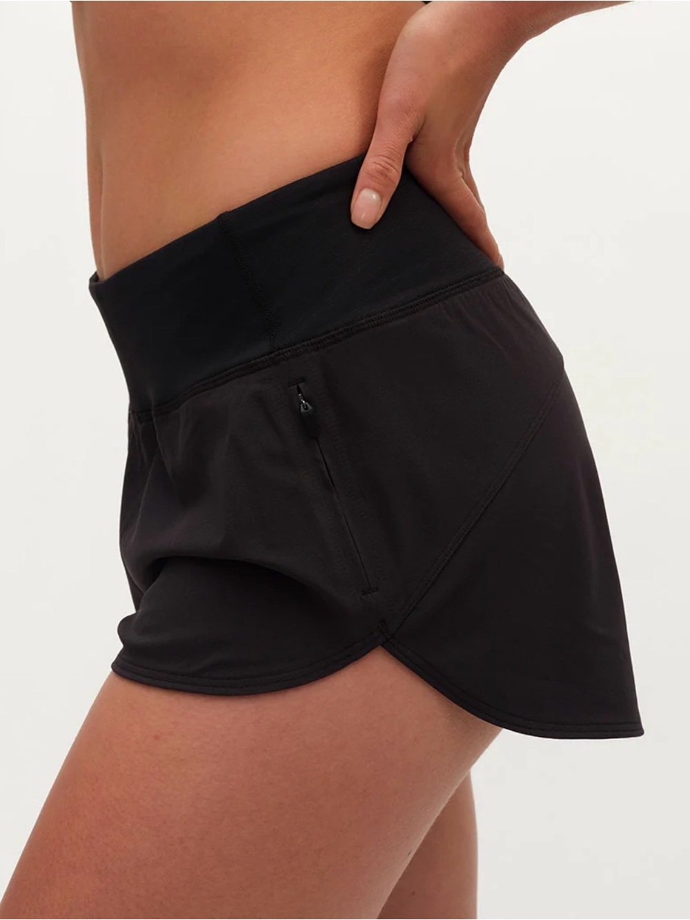 Outdoor Voices  Hudson 2.5" Short L